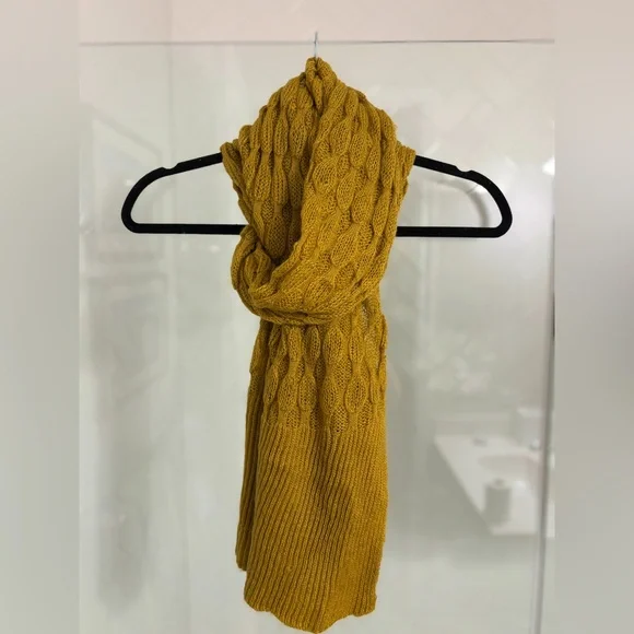 ANTHROPOLOGIE • Women's Scarf • One Size - Picture 1 of 4